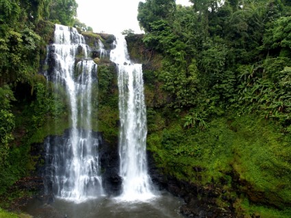 Laos-Wasserfall-Wasserfall bei Lao nass