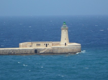 lối ra vào cảng biển Lighthouse