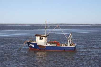 pequeno barco de pesca