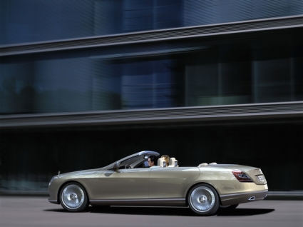 Mercedes benz ocean drive depan kecepatan wallpaper konsep mobil