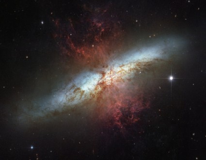 きたない銀河 m82