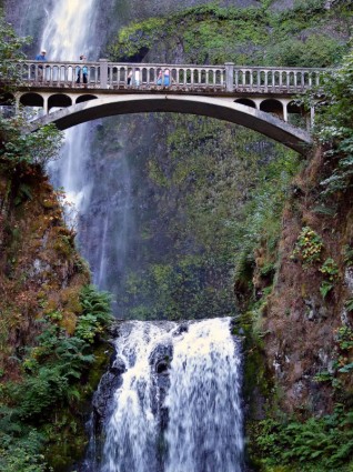 Multnomah falls şelale eski köprü