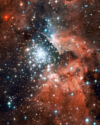 NGC emisi nebula rasi kiel s perahu