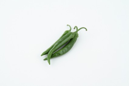 legumes de pimenta verdes