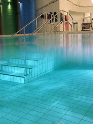 escaliers de piscine