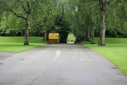 chemin d'accès du parc public