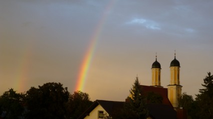 虹の雨のスペクトル