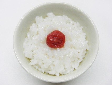 gạo và umeboshi