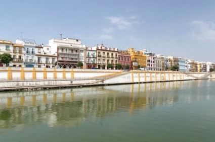 Hafen von Sevilla-Spanien