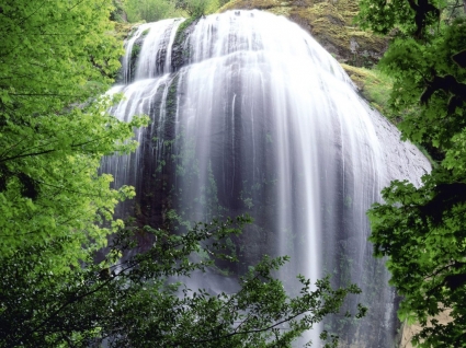 シルバーの滝滝自然の壁紙