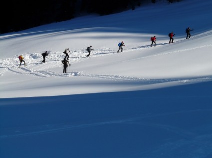Ski tour du lịch mùa đông đi lang thang đi lang thang