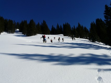 Ski tur musim dingin kenaikan kenaikan