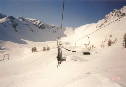 เล่นสกีใน malbun