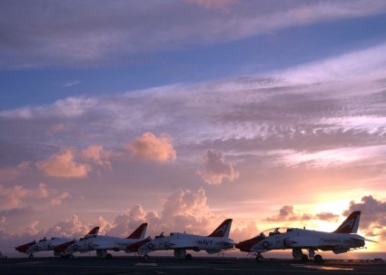 Himmel Wolken Flugzeuge