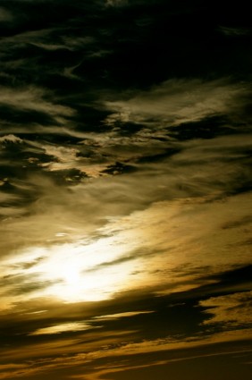 하늘 구름 태양
