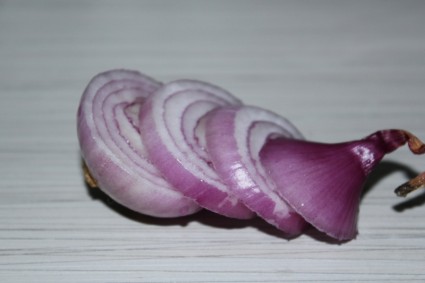 bawang bombay iris
