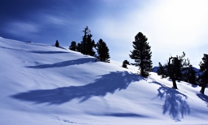 montagne di neve inverno