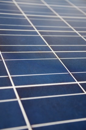 تفاصيل لوحة للطاقة الشمسية
