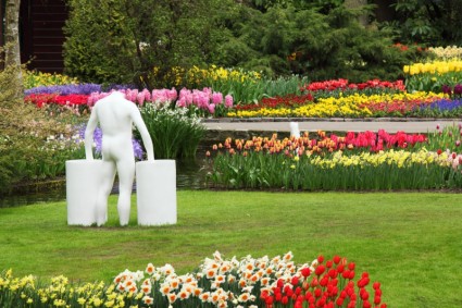 花の庭の彫像