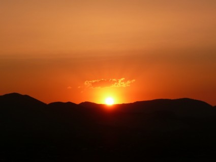 matahari terbenam musim panas Spanyol
