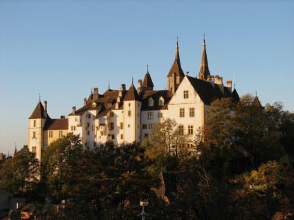 مباني القلعة سويسرا