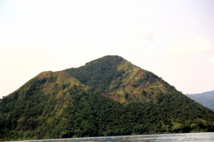 volcán Taal en Filipinas