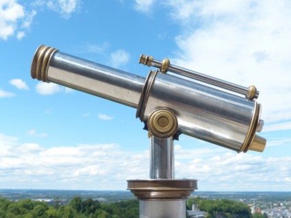 teleskop oleh melihat pemandangan