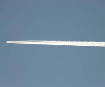 航空機飛行機雲が飛んで