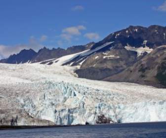 アラスカ氷河の氷河