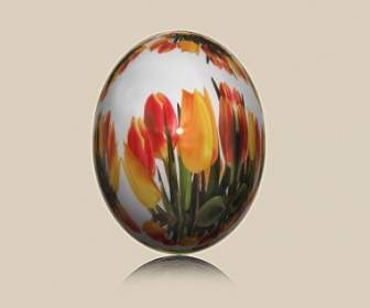 Un Uovo Di Pasqua Dipinte