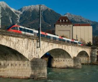 Austria Bridge Train