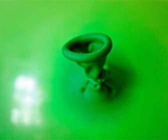зеленый шар резиновые
