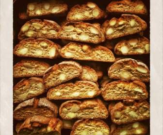 biscotti pastries sweet biscuits