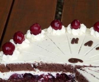 Black Forest Cake Cherries Cream