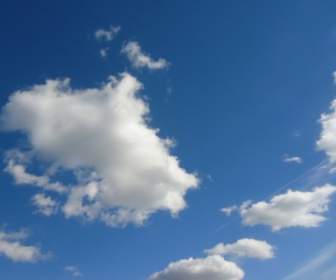 Cielo Azul Con Nubes