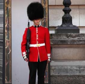 Guardia Del Palacio De Buckingham