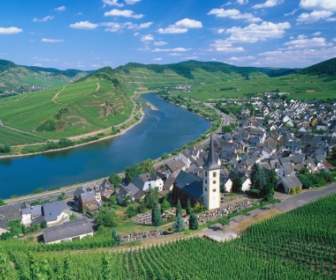 เมือง Bremm และ Moselle เวอร์เปเปอร์เยอรมนีโลก