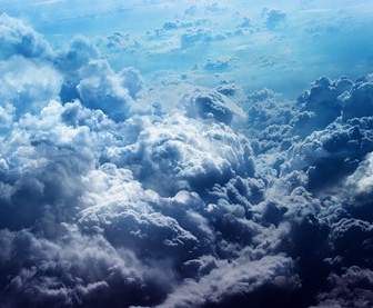 Awan-awan Padat Stock Photo