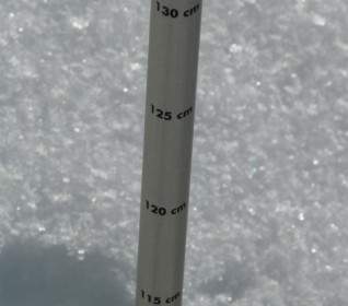 Schnee Messung Schneehöhe