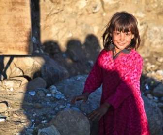 女孩可愛阿富汗