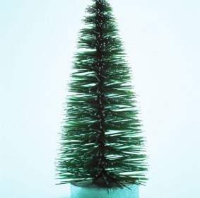 Green Simple Christmas Tree