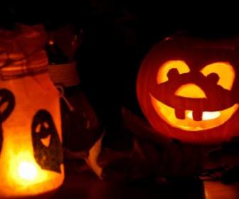 Хеллоуин тыквы и фонари