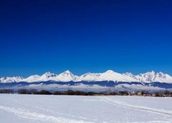 Tatras สูงในฤดูหนาว