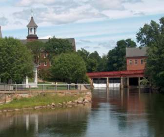 New Hampshire Belknap Mills River