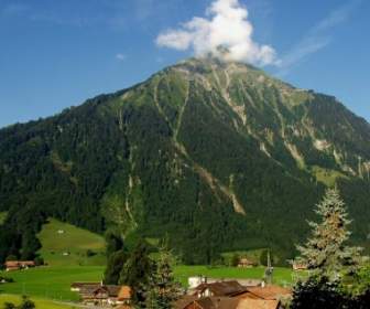 Villaggio Di Niesen Svizzera
