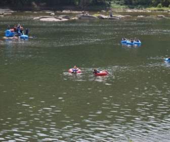 Rafting En El Río