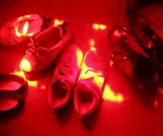 Giày Màu đỏ