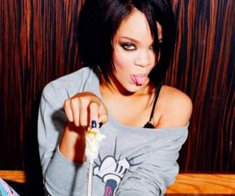 Rihanna Memamerkan Wallpaper Lidah Nya Rihanna Selebriti Perempuan