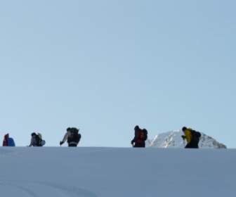 スキー ツアー雪靴トレッキング冬のハイキング