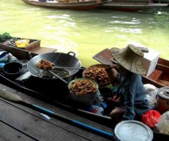 Mujer De Barco De Tailandia